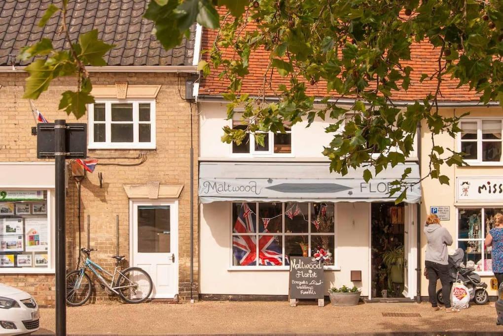 Wren Cottage, A Very Cosy Historic Coastal Cottage In A Pretty Little Village Wickham Market Extérieur photo