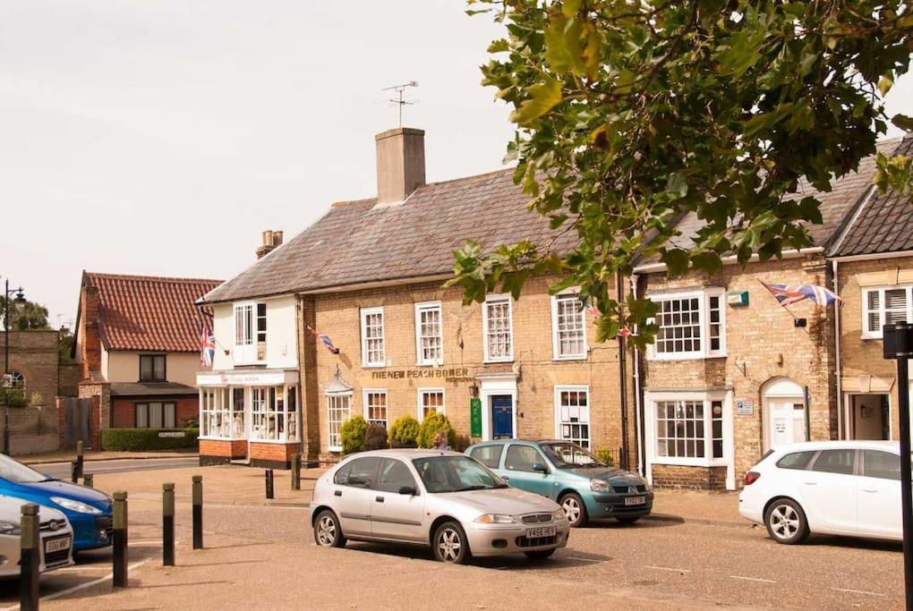 Wren Cottage, A Very Cosy Historic Coastal Cottage In A Pretty Little Village Wickham Market Extérieur photo